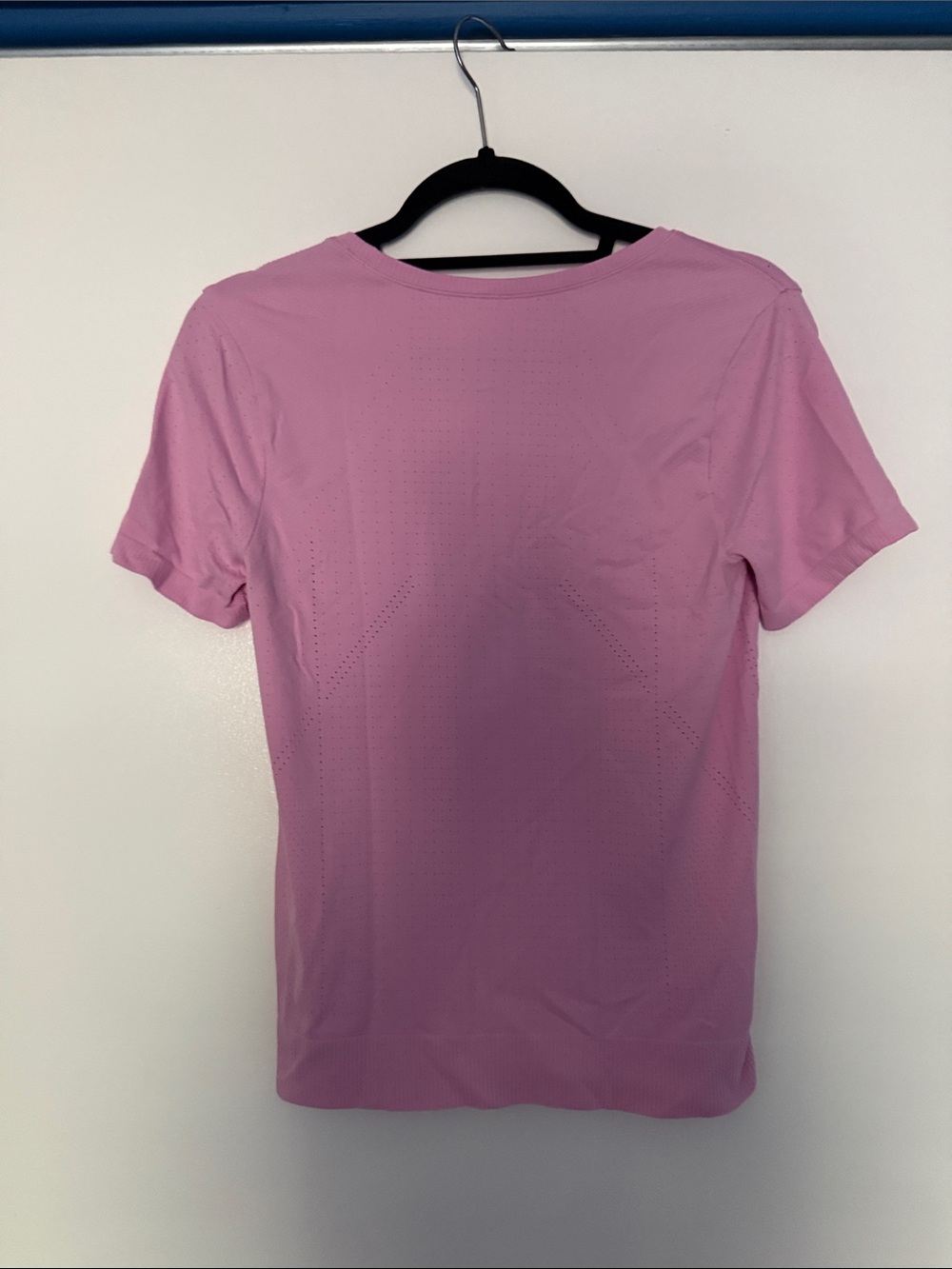 Athleta Lavender-Pink Short Sleeve Crew Tee - Picture 2 of 2